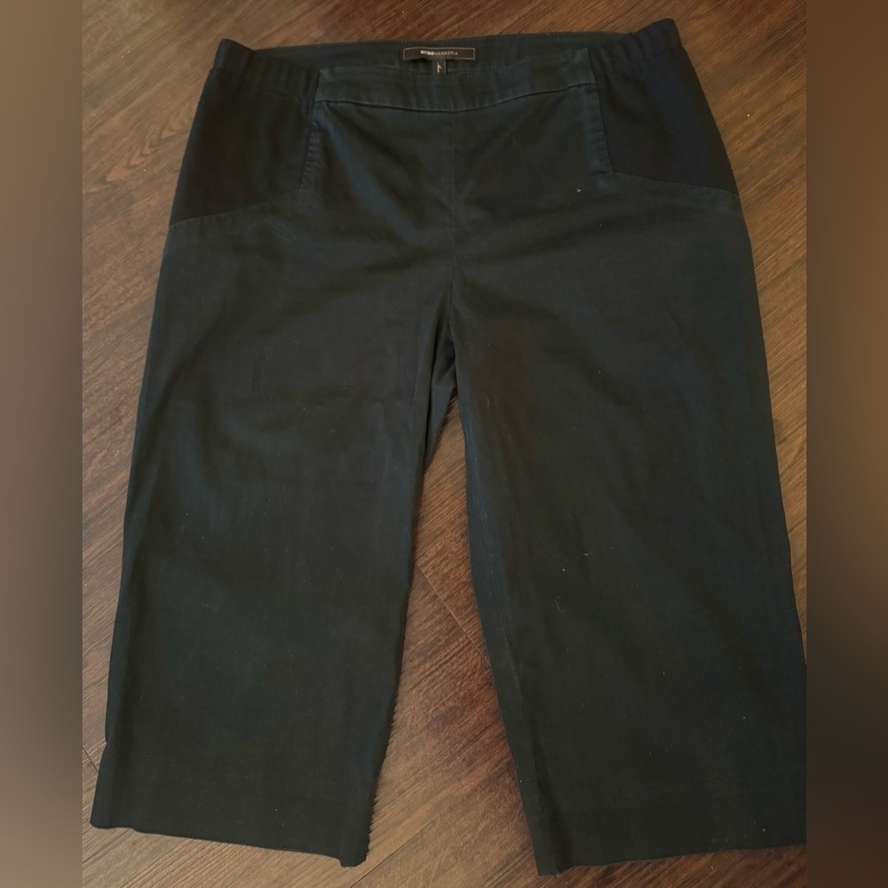 BCBGMaxAzria Elegant Black knee length Shorts